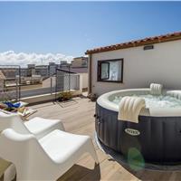 3 bedroom villa with jacuzzi, Castellammare del Golfo, sleeps 4-6